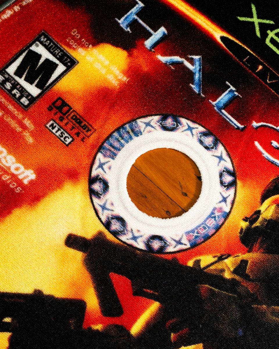Halo 2 disc rug close up on the printed surface