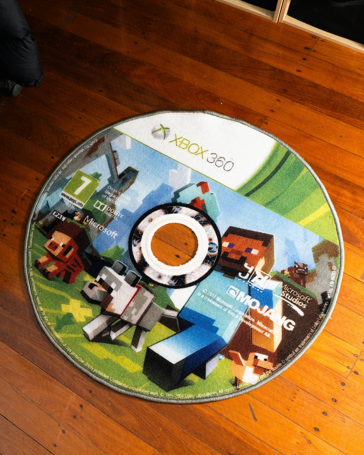 Minecraft Xbox 360 disc rug full view